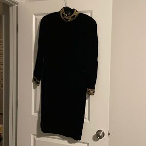 Vintage Nipon Boutique Black Velveteen Dress Size14